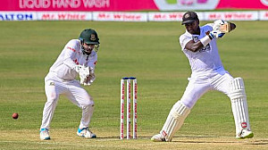 Bang Vs Sri Test 1 Day 2: Angelo Mathews Misses out on Double Century and Nayeem Takes 6 Wickets