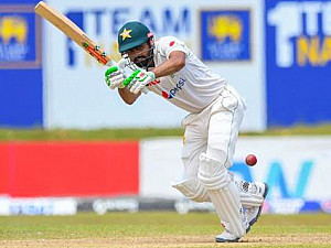 Pakistan Makes a Struggling Start with the Bat as star-player Abdullah Shafique Lost his Wicket for a Duck