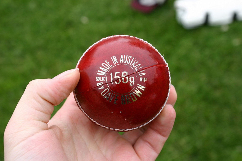 Learn all About Hardball (Cricket ball) Cricket Rules and Properties